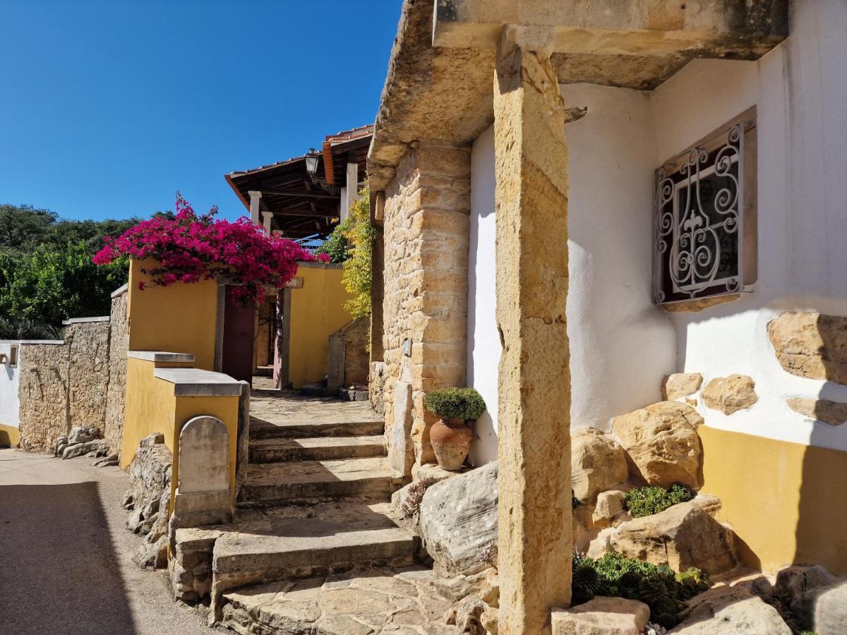 Casarao Do Largo Da Eira *